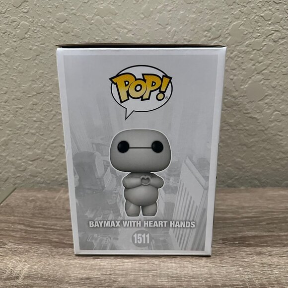 Funko Pop! Disney Big Hero 6 Baymax with Heart Hands Deluxe Figure #1511! - Picture 5 of 7